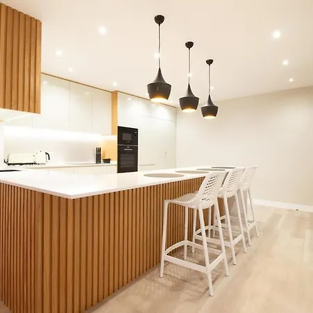 Madalenas Terrace House Villa *