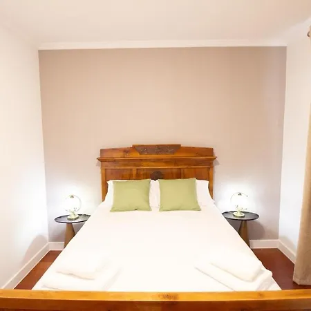 Madalenas Terrace House Villa *